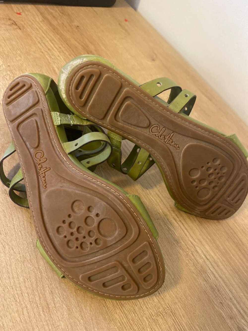 Cole Haan Women's Green Leather Gladiator Sandals Adjustable Straps Size 8 - Picture 6 of 7